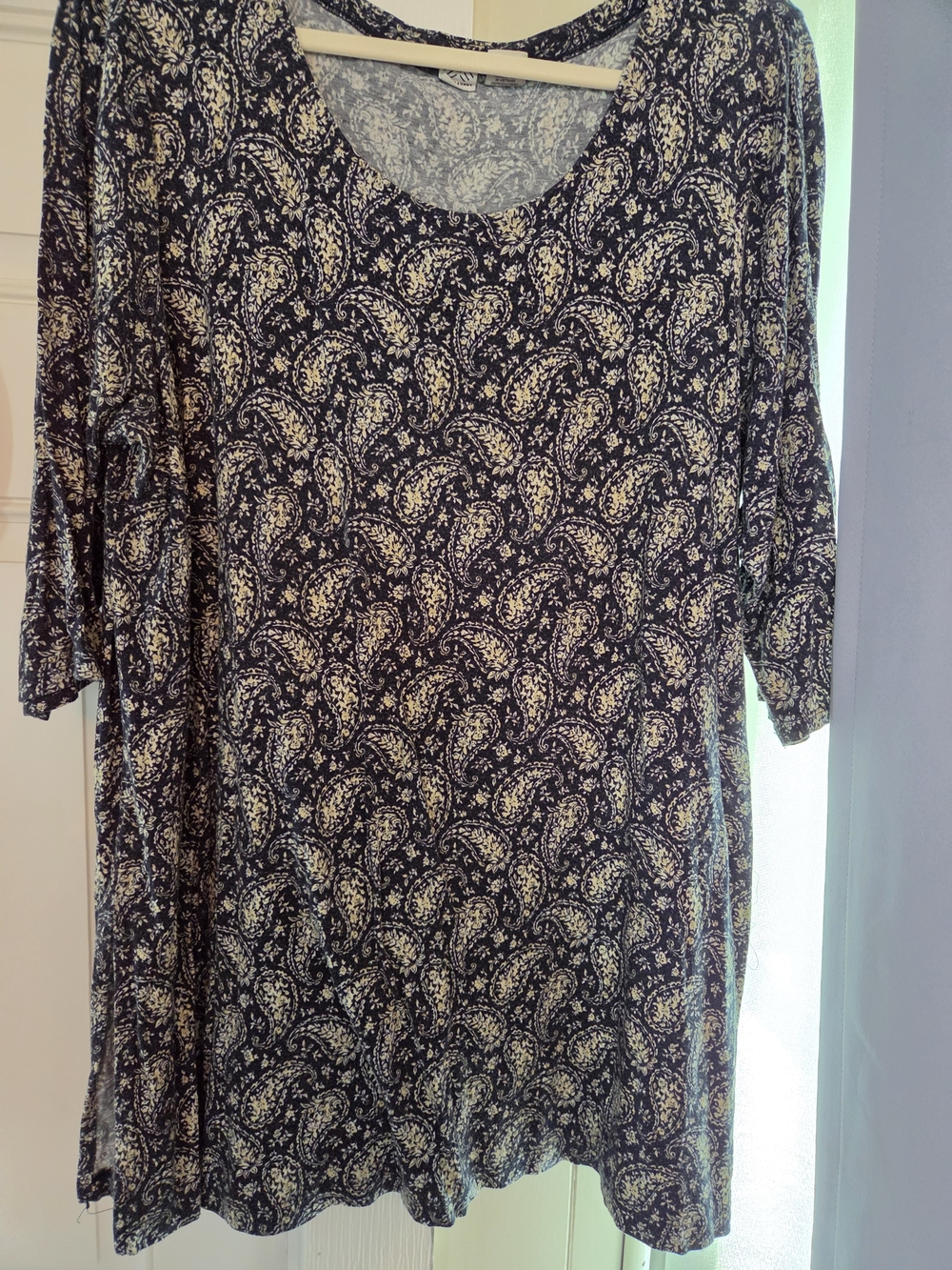 Artisan Navy and Cream Printed Scoop-Neck Tunic - Picture 4 of 9